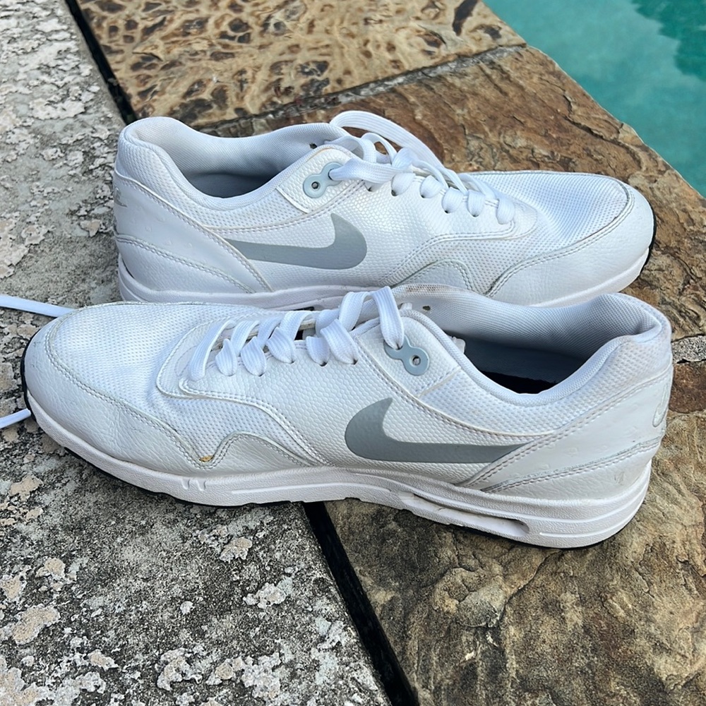 Nike air Max Womens Size 11 White
